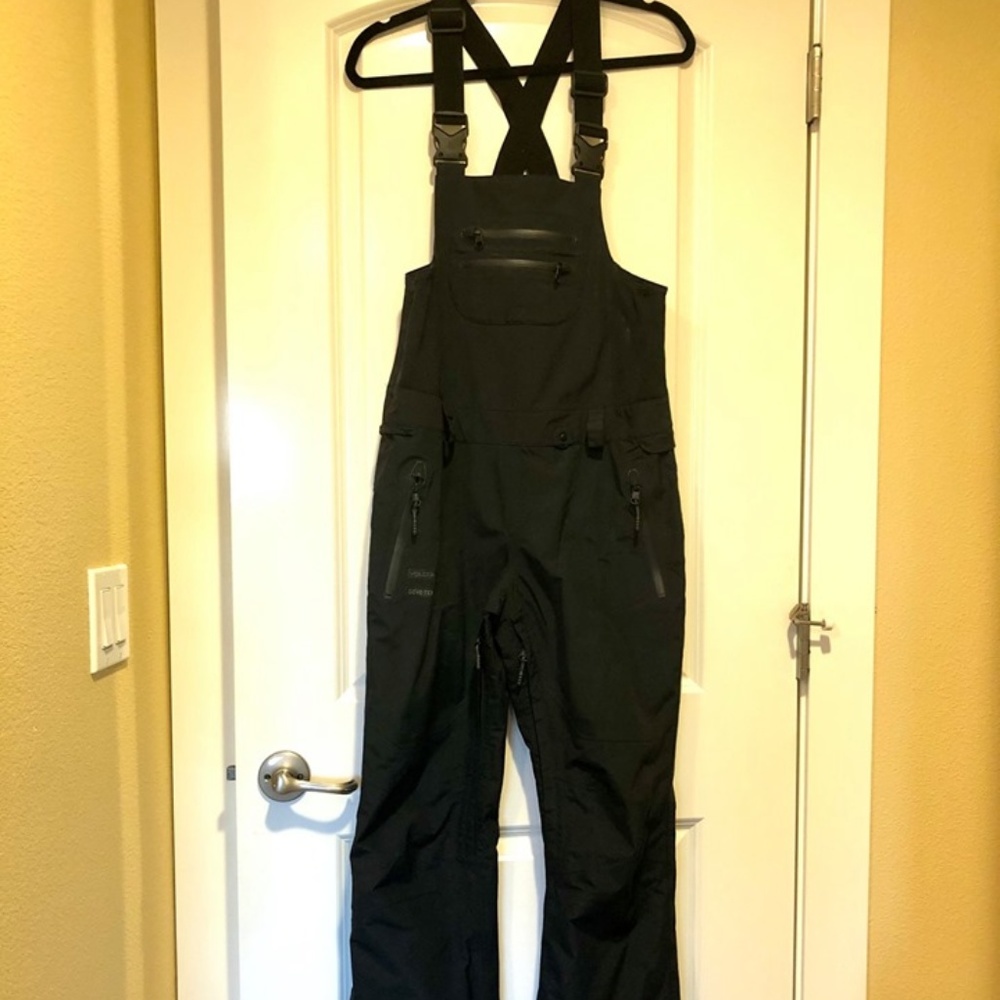 Womens Volcom Aria Gortex Bibs - Size Small